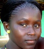 journee-femme-africaine-delocomedien-entretien-femmes-vie-mini