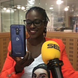 journee femme africaine article patrick ndungidi african shapers fadima diawara kunfabo smartphone